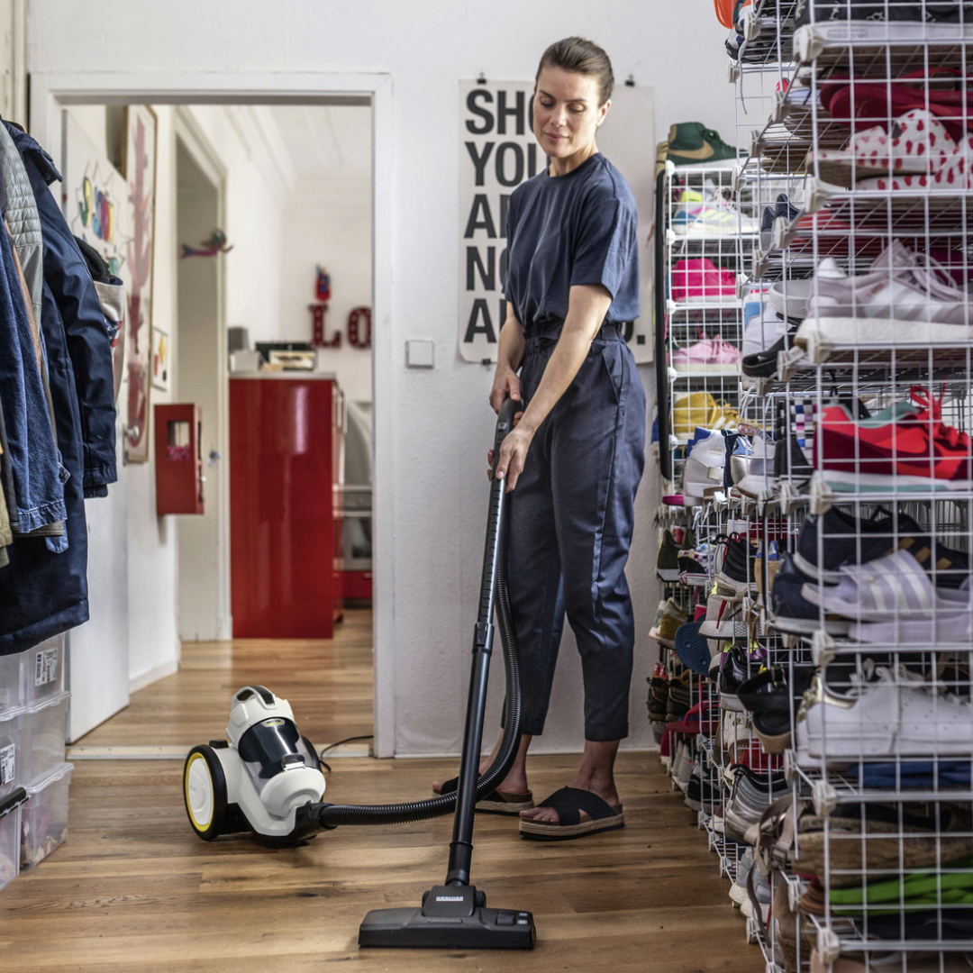 Karcher Bagless Vacuum Cleaner VC 3 Plus - Red Rhino