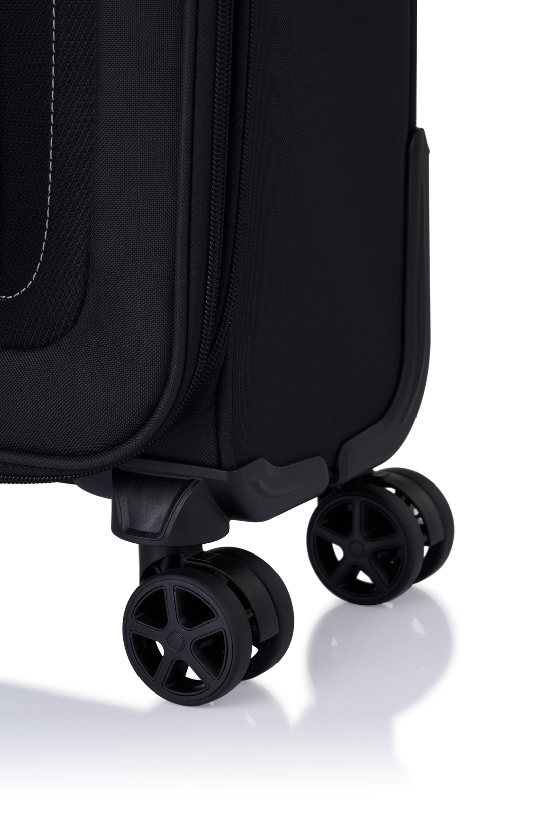 American Tourister Raya Black softside suitcase double wheel detail