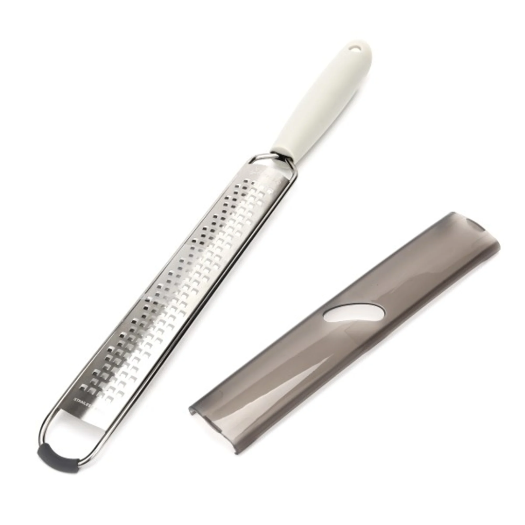 Luigi Ferrero FR-1993 included in Luigi Ferrero Norsk Grater Trio Bundle – 3 Piece Set