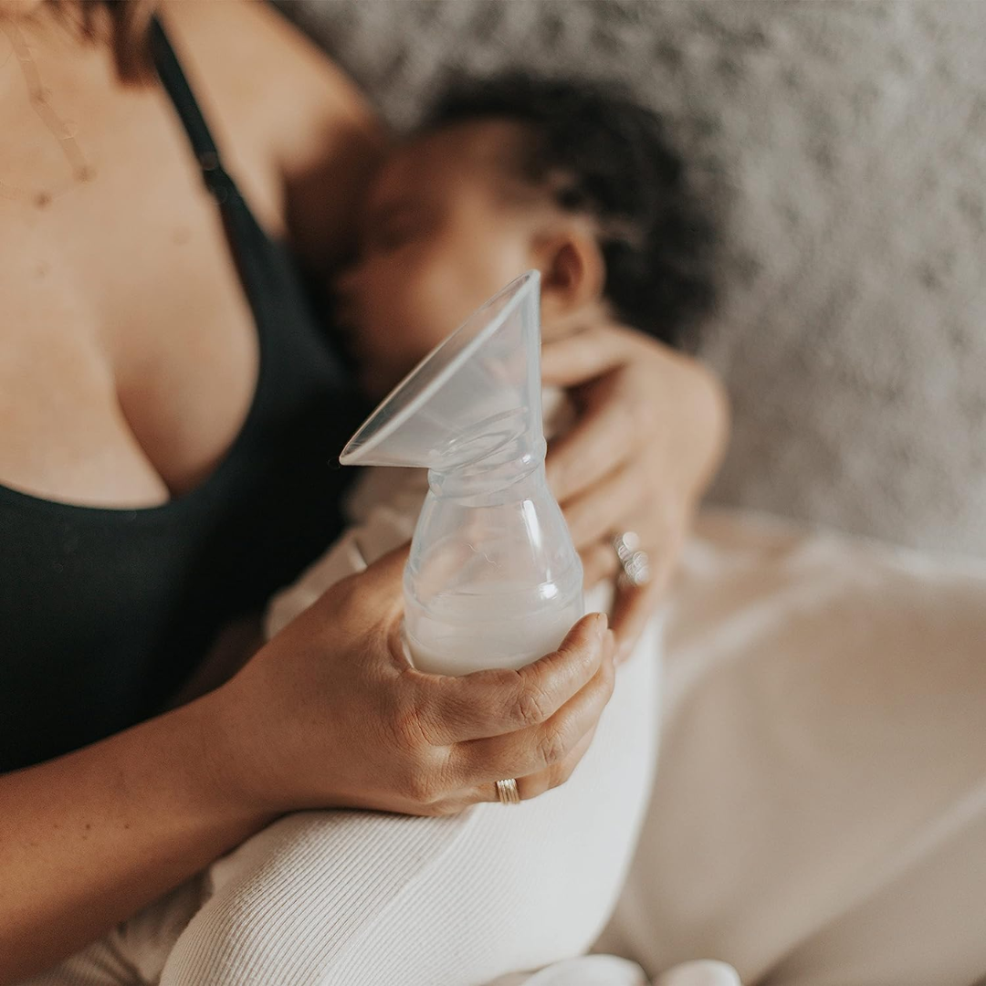 Dr. Brown's Silicone One-Piece Breast Pump & Travel Bag, 150ML Anti-Colic Options+ Baby Bottle, Level 1 Nipple & Travel Lid-BF035 - Red Rhino