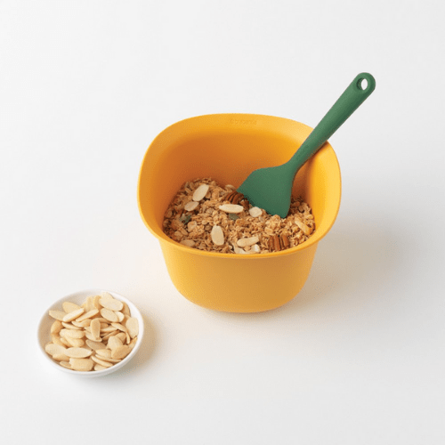 Brabantia Tasty+ baking spatula and scraper, alternate view