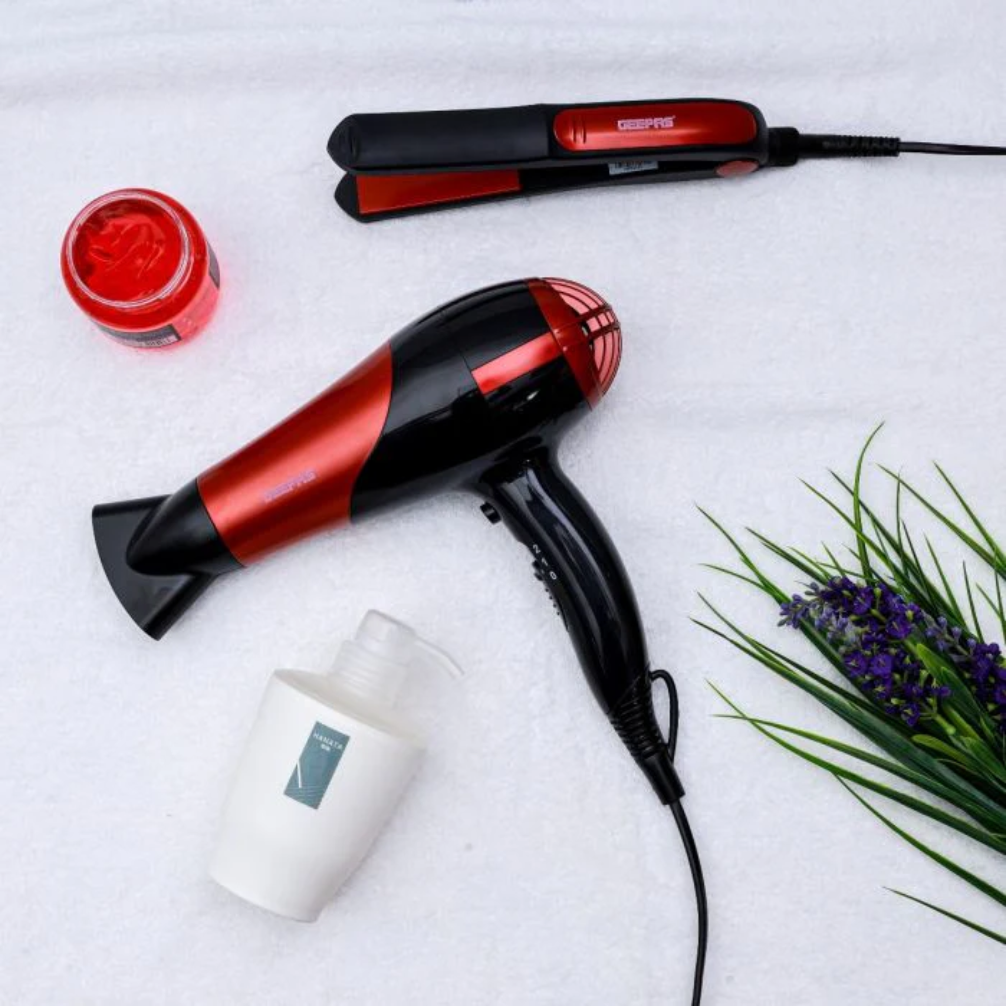 Geepas GHF86036 Hair Dryer & Hair Straightener Combo