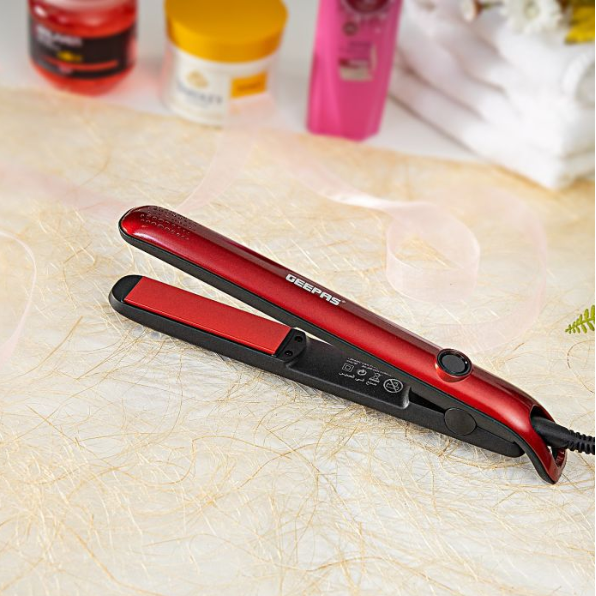 Geepas GH8722 Ceramic Hair Straightener