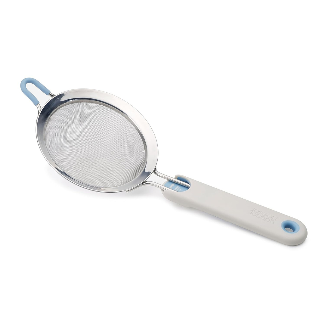 Joseph Joseph Shake-it Self-tapping sieve Small - White - Red Rhino