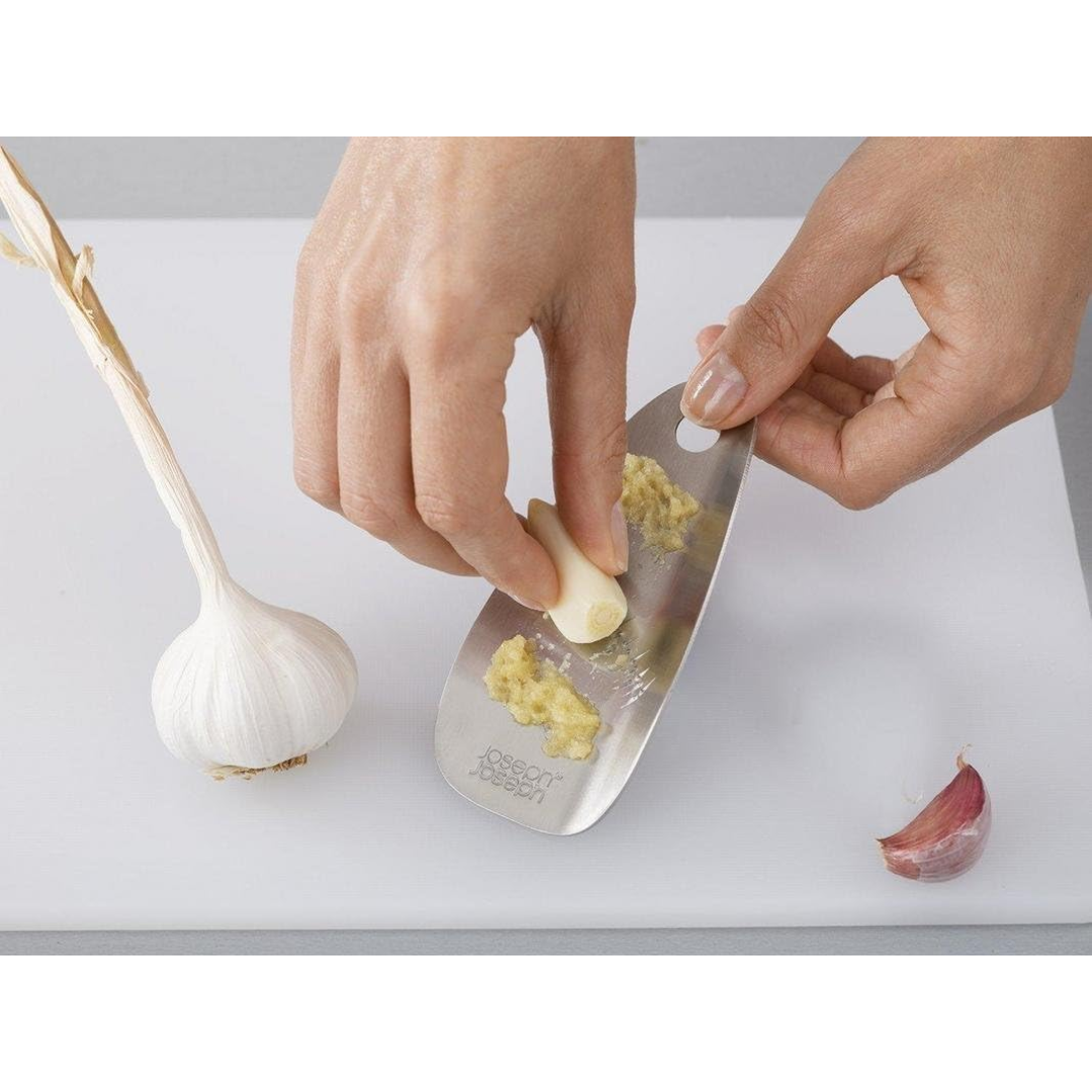 Joseph Joseph Shred-line Garlic & Ginger Grater - Stainless steel - Red Rhino