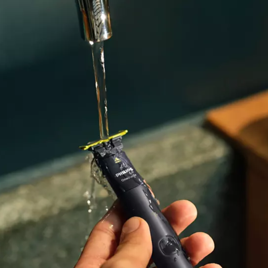Philips OneBlade Hybrid Electric Trimmer and Shaver QP1424/10
