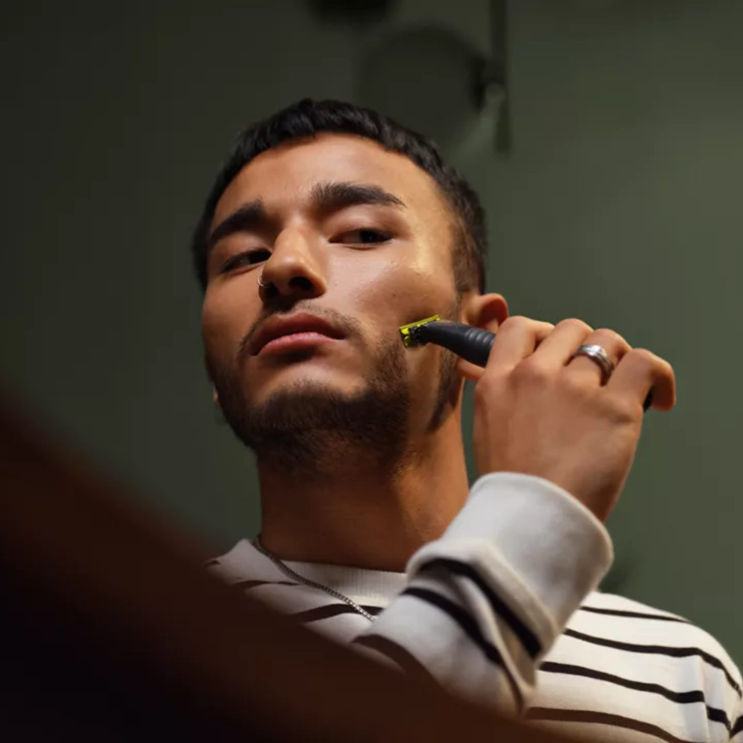 Philips OneBlade Hybrid Electric Trimmer and Shaver QP1424/10