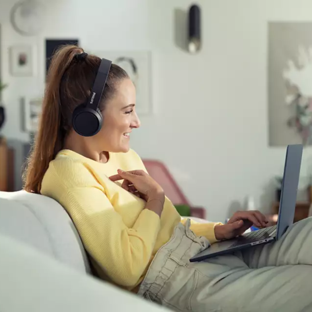 Philips On-ear Wireless Headphones TAH4205BK/00