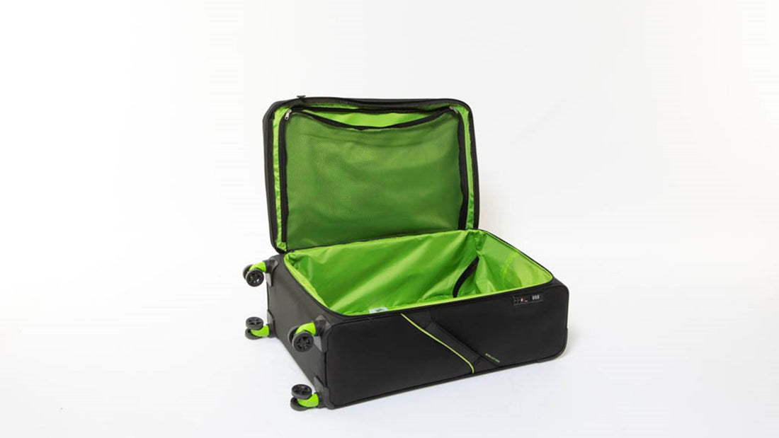American Tourister Applite 3.0S Expandable Spinner 82 cm — Black / Green Large Suitcase — interior and packing layout