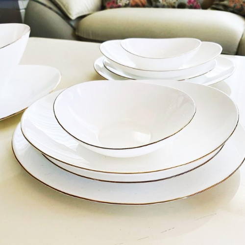 Aurora Luxe – 24 Piece Asymmetrical Opal Dinner Set