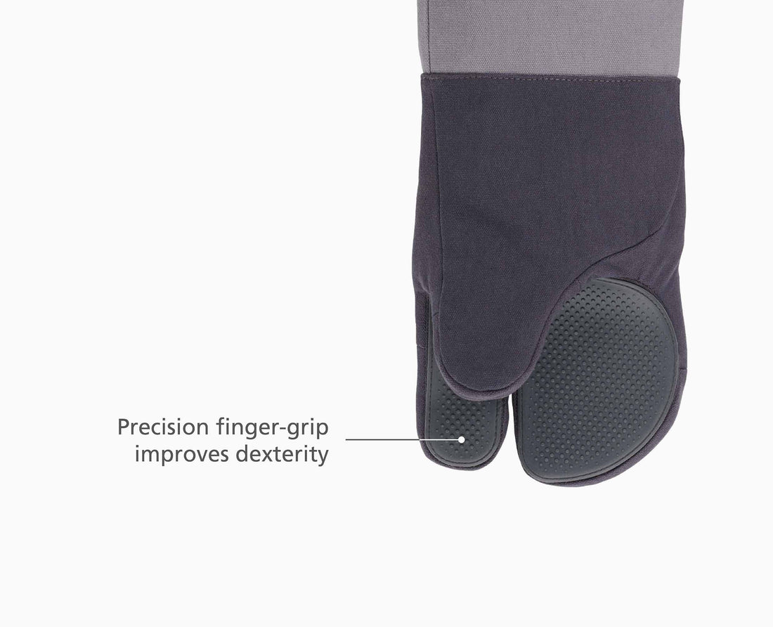 Joseph Joseph Pinch Easy-Grip Oven Gloves Pair Grey 20230 — grip and heat-protection feature diagram
