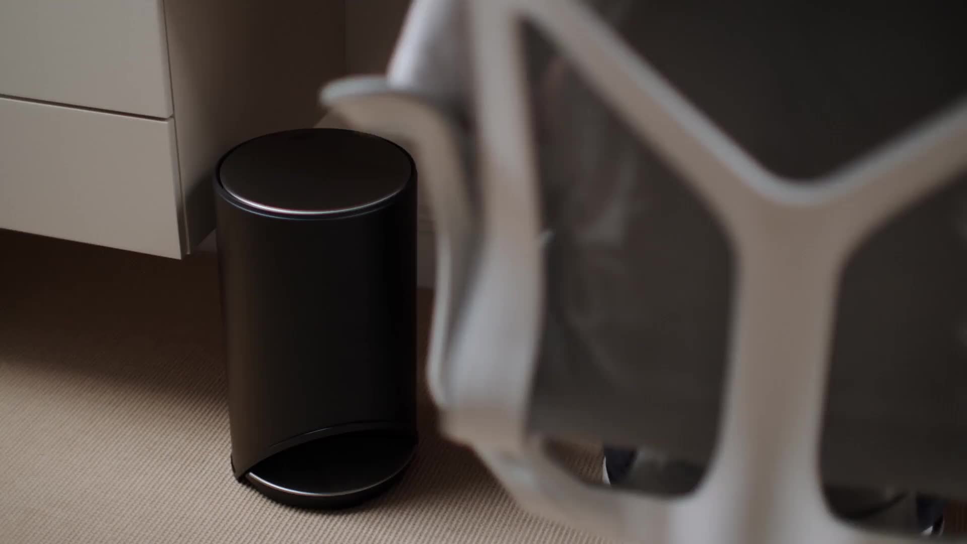 Joseph Joseph Arc 10L Steel Pedal Bin with Liner Pocket Carbon Black 30151 — official video preview showing the carbon-black Arc pedal bin in a bathroom