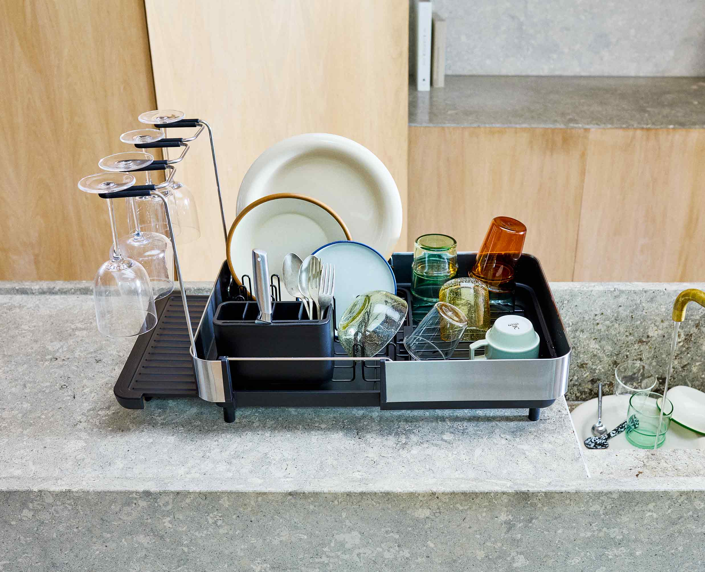 Joseph Joseph Extend Steel Plus Dish Rack Black 6500040 - official product image 3