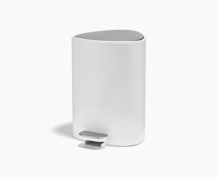 Joseph Joseph EasyStore 5L Bathroom Pedal Bin Gloss White 7000002 - official product image 1