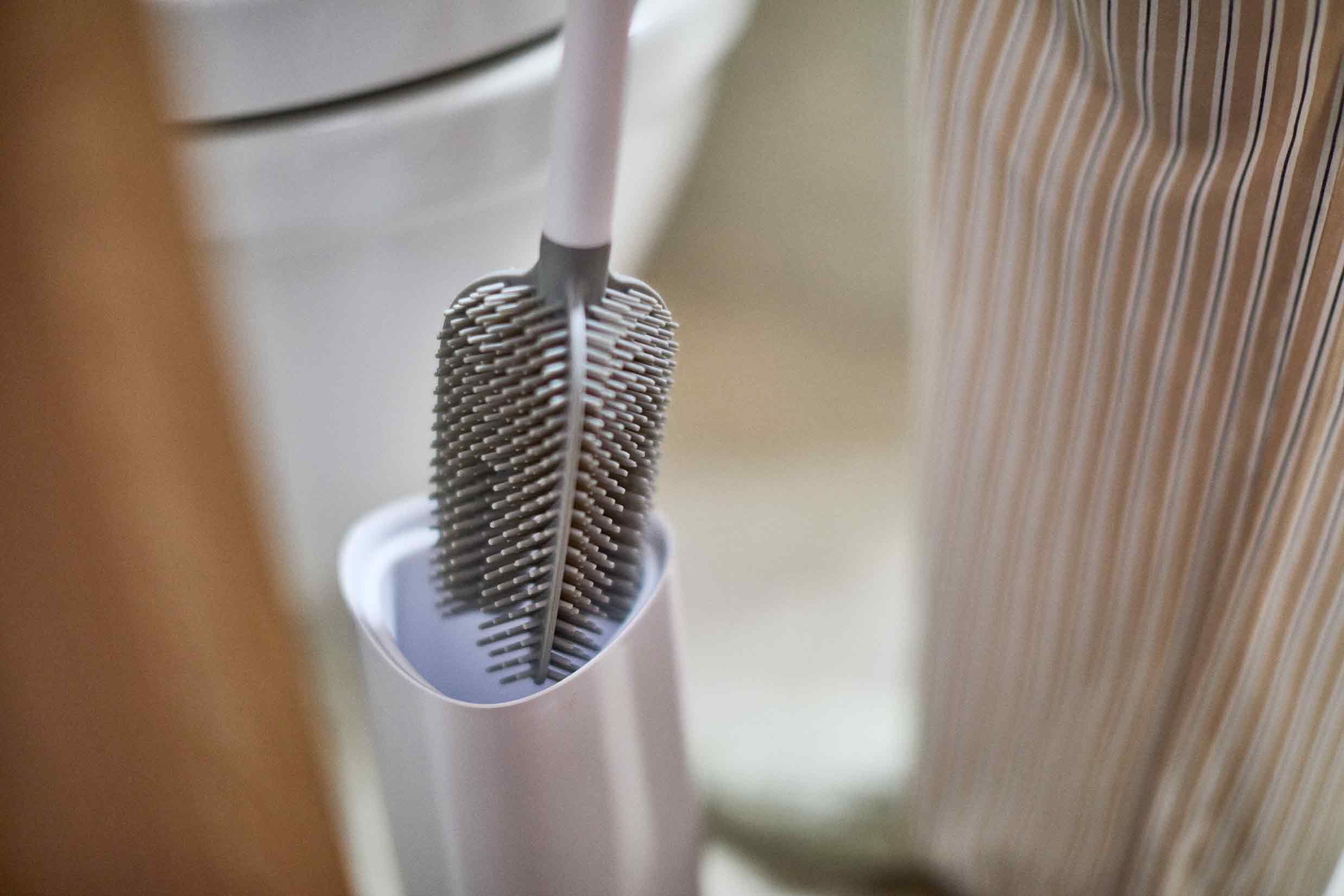 Joseph Joseph Flex 360 Toilet Brush Gloss White 7000003 - official product image 5