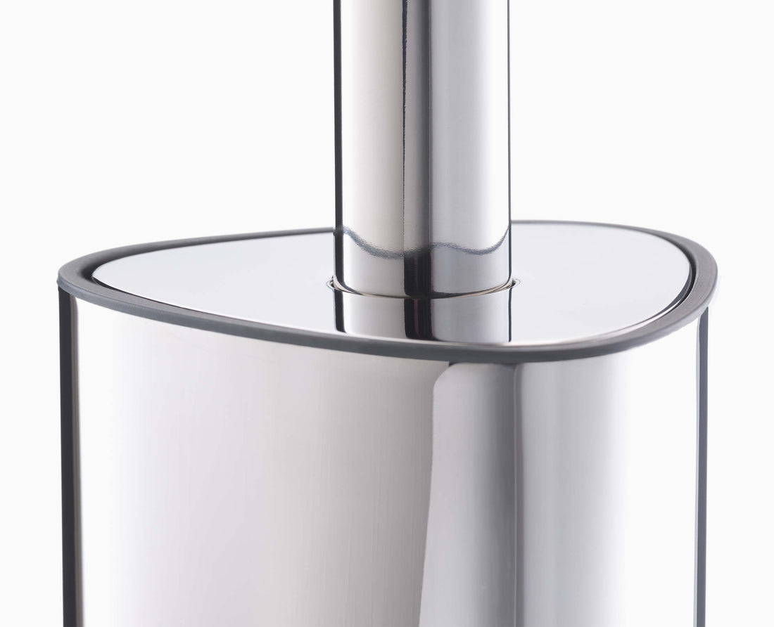 Joseph Joseph Flex 360 Luxe Advanced Toilet Brush Stainless Steel 70583 — fast-draining anti-clog head detail