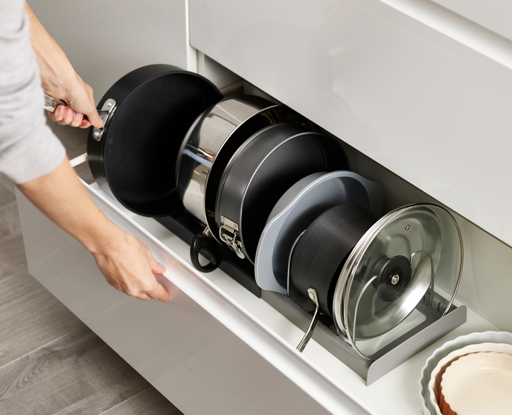 Joseph Joseph DrawerStore Expanding Cookware Organiser 85167, official gallery image 2