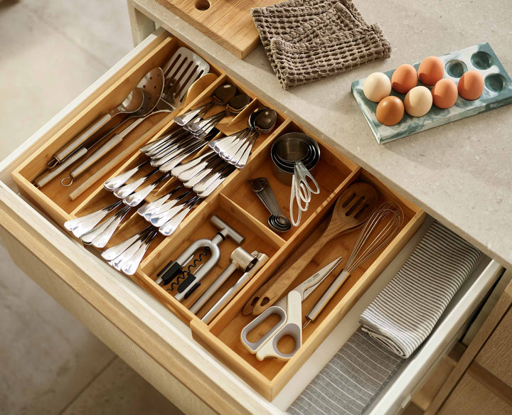 Joseph Joseph DrawerStore Bamboo Expanding Cutlery Organiser 851696, official gallery image 3
