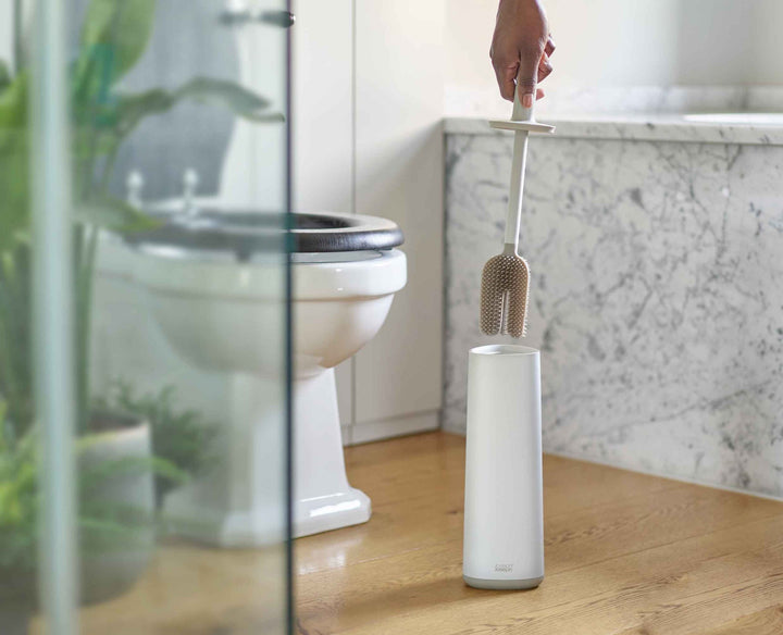 Joseph Joseph Flex 360 ecru toilet brush, official gallery image 3