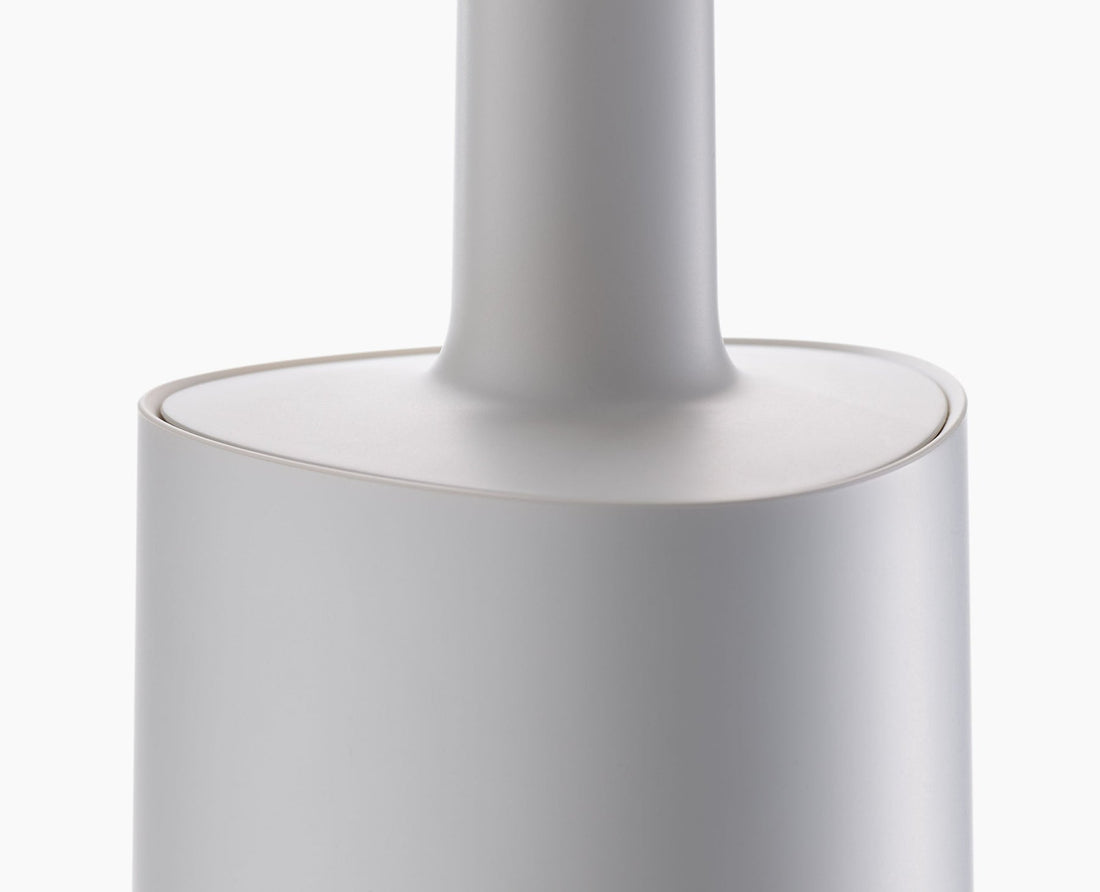 Joseph Joseph Flex 360 ecru toilet brush, official gallery image 5