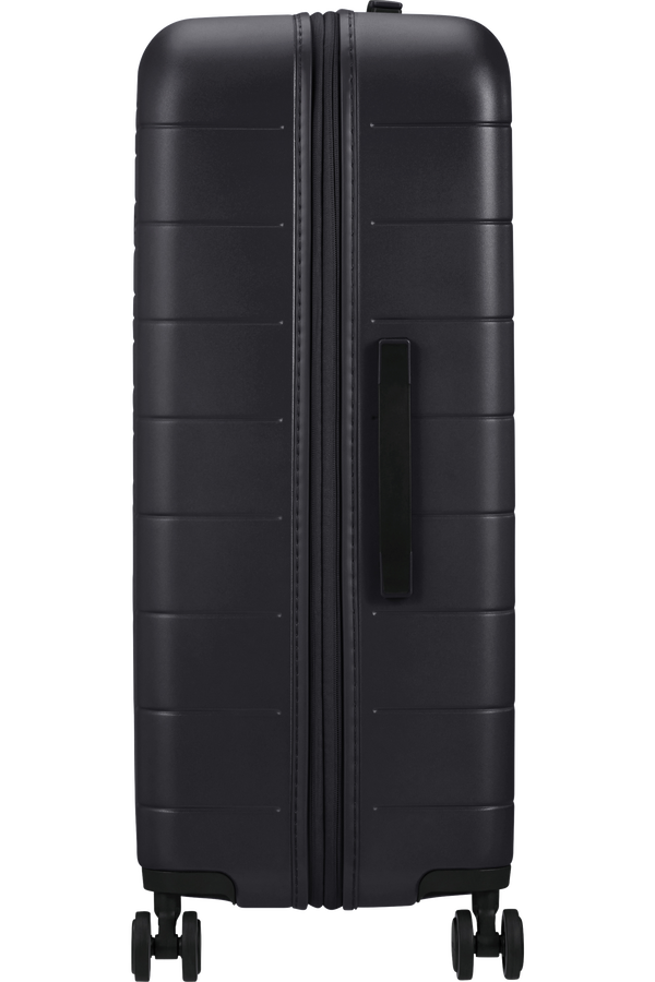 American Tourister Novastream V2 77cm Dark Slate interior/detail view