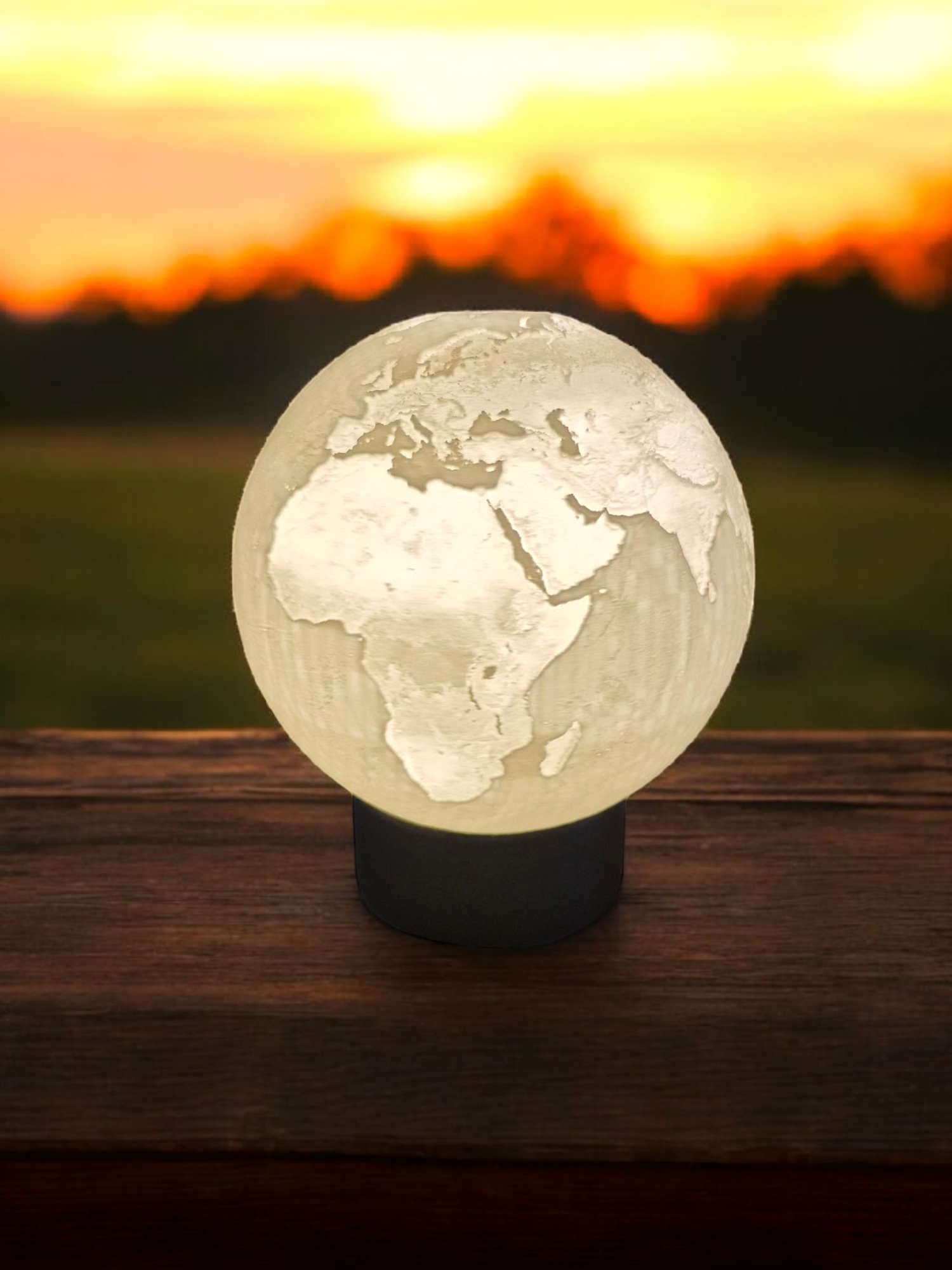 Print3D Africa EarthLight Table Lamp - Red Rhino Kenya