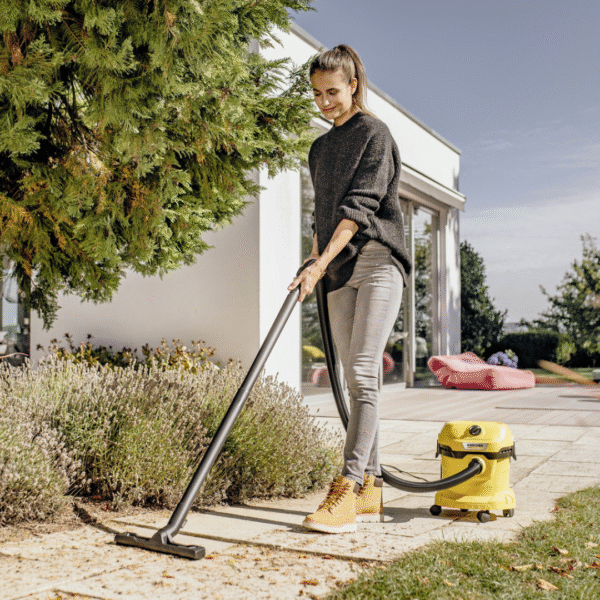 Karcher WD 2 Plus Wet and Dry Vacuum Cleaner + Blower 12L - Image 5