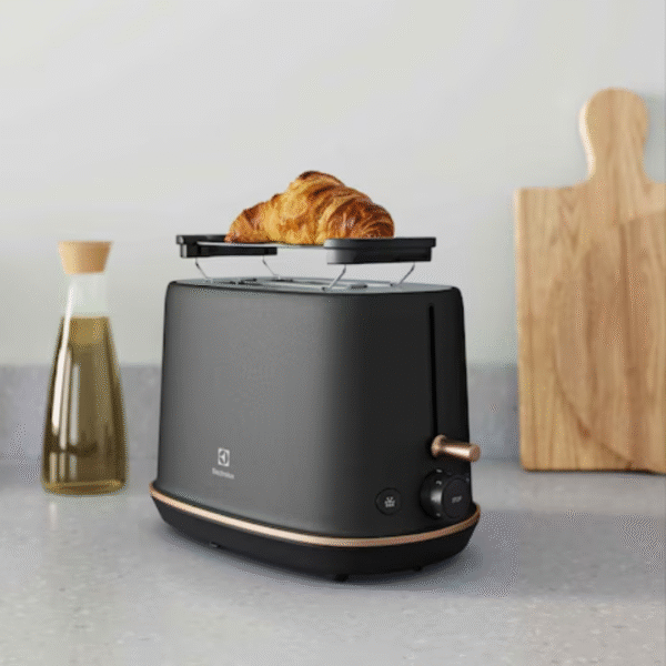 Electrolux 2 slice UltimateTaste 700 toaster - Image 5