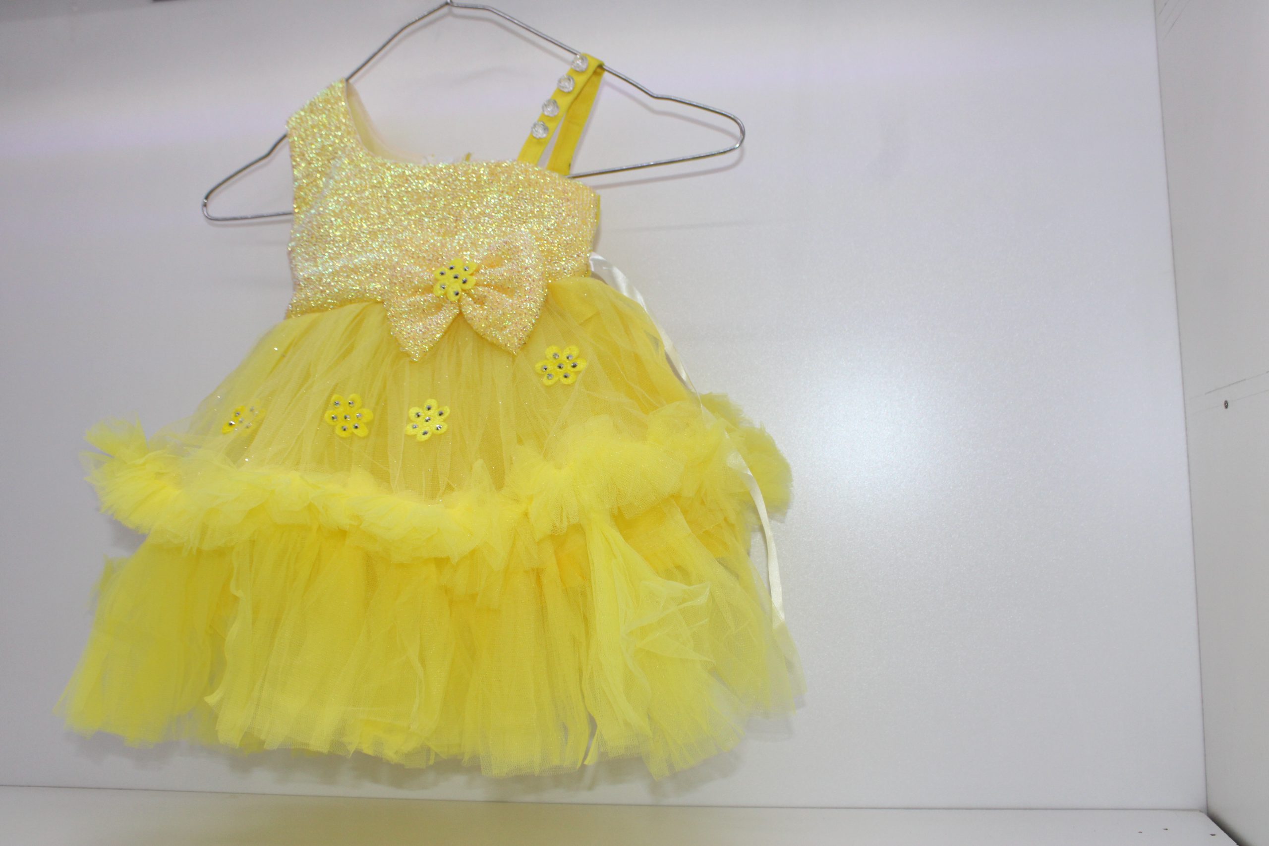 DES -3411 Fancy lace Dress