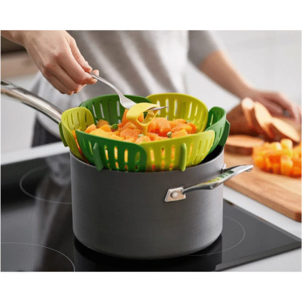 Joseph Joseph Bloom Folding Steamer Basket - Green - Image 4