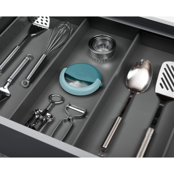Joseph Joseph Duo Pizza Cutter with Guard - Image 5