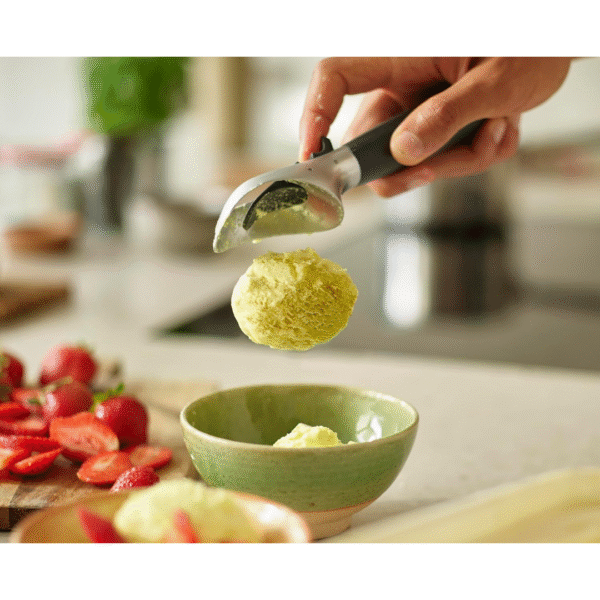 Joseph Joseph Elevate Ice-cream Scoop (Grey) - Image 4