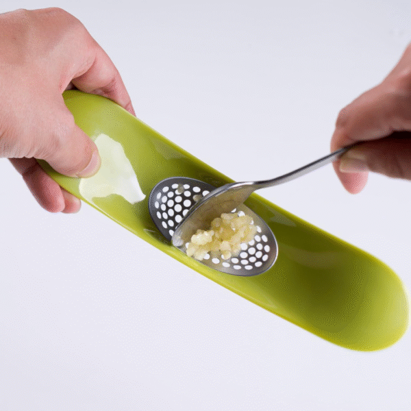 Joseph Joseph Garlic Rocker Green - Image 3