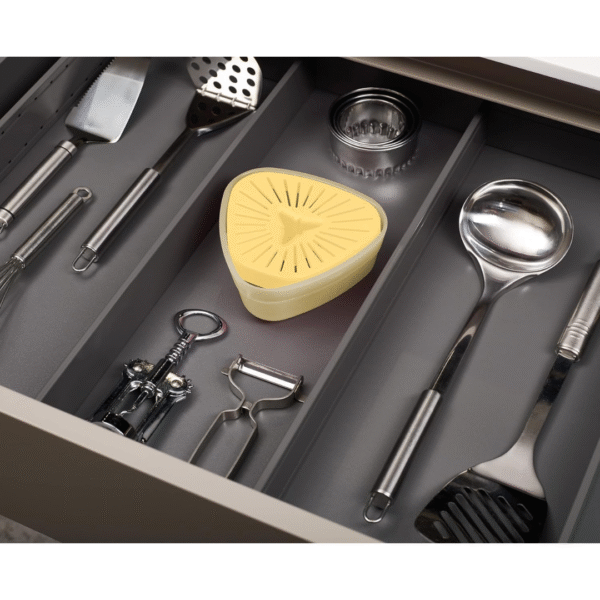 Joseph Joseph Juicer With Reversible Lid - Image 5