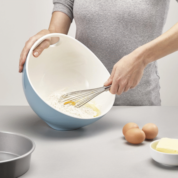 Joseph Joseph Tilt Mixing Bowl With Thumb Grip - Image 2
