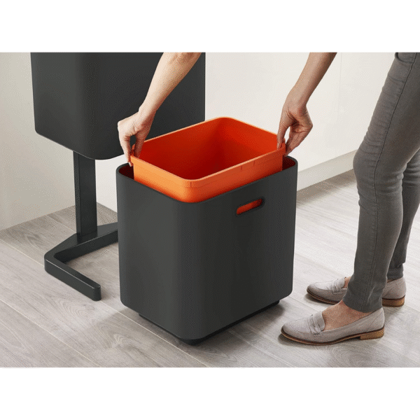 Joseph Joseph Totem Max 60-litre - Carbon Black - Image 2