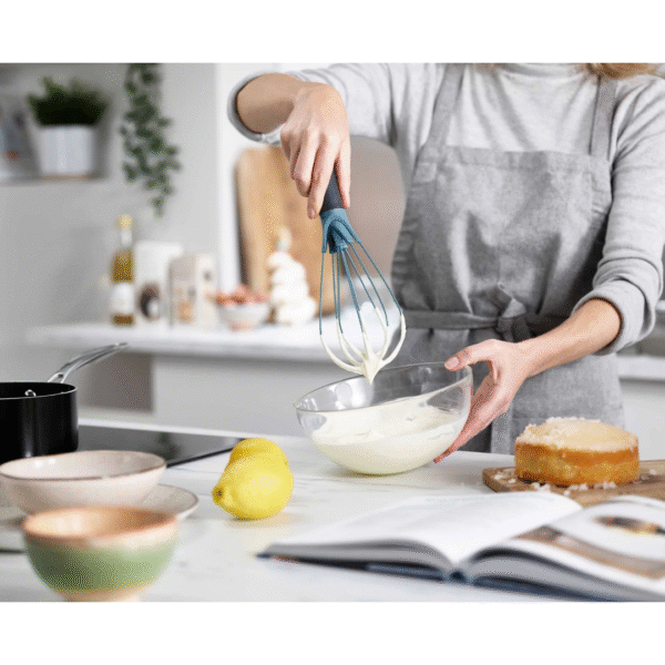 Joseph Joseph Twist Whisk - Sky - Image 2